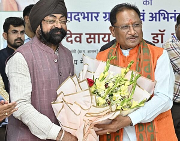 भूपेंद्र सवन्नी ने क्रेडा अध्यक्ष का किया पदभार ग्रहण, साय भी हुए शामिल