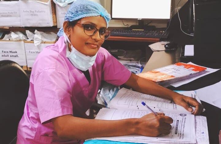 मजदूरी कर बेटी को पढ़ाया, BSC पढ़कर एम्स में बनी नर्सिंग ऑफिसर