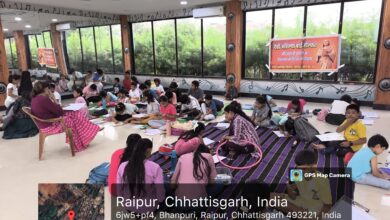 कला केन्द्र में निबंध, चित्रकला स्पर्धा में उत्साह से हुए सम्मिलित कला केन्द्र में निबंध, चित्रकला स्पर्धा में उत्साह से हुए सम्मिलित