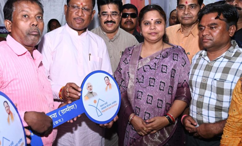 सुशासन तिहार जनता की समस्याओं के समाधान का अभियान: मुख्यमंत्री साय सुशासन तिहार जनता की समस्याओं के समाधान का अभियान: मुख्यमंत्री साय