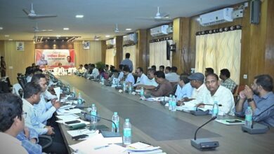 विकसित छत्तीसगढ़ राज्य की परिकल्पना को साकार करने सभी अधिकारी पूरी निष्ठा एवं प्रतिबद्धता के साथ कार्य करें: मुख्यमंत्री