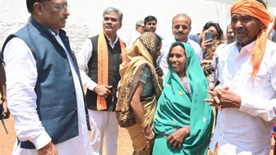 सुशासन तिहार : धमतरी जिला सुशासन तिहार में मिले आवेदनों के निराकरण में प्रदेश में प्रथम