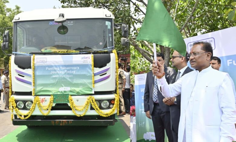 देश के पहले हाइड्रोजन फ्यूल ट्रक को सीएम ने दिखाई हरी झंडी