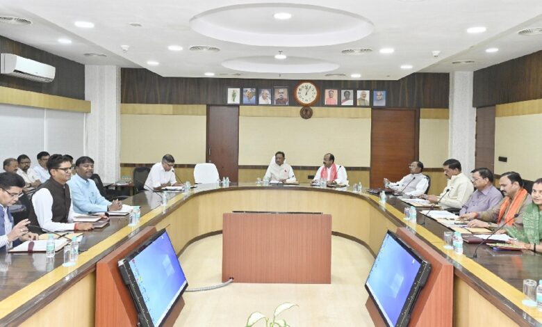 औद्योगिक विकास नीति 2024-30 में बड़े बदलाव: युवाओं, किसानों, उद्यमियों और निवेशकों को मिलेगा सीधा लाभ औद्योगिक विकास नीति 2024-30 में बड़े बदलाव: युवाओं, किसानों, उद्यमियों और निवेशकों को मिलेगा सीधा लाभ