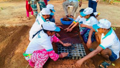 आत्मसमर्पित माओवादियों को मिल रहा रोजगारोन्मुखी प्रशिक्षण आत्मसमर्पित माओवादियों को मिल रहा रोजगारोन्मुखी प्रशिक्षण