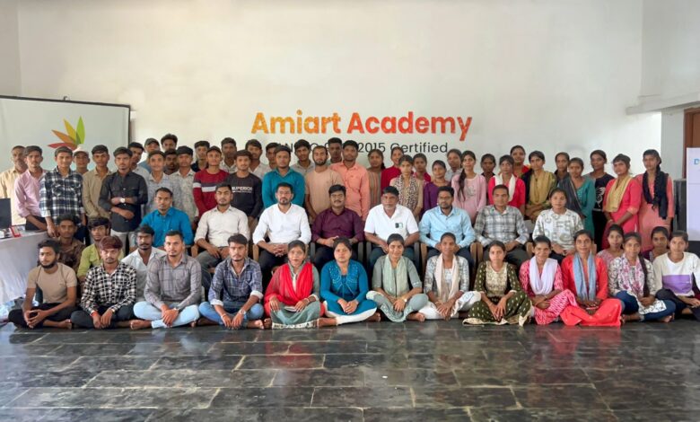 स्टार्टअप और निजी क्षेत्र खुलेंगे रोजगार के अवसर, ग्राफिक डिजाइन स्किल का हुआ वर्कशॉप