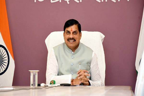 आर्थिक रूप से कमजोर परिवारों के हमेशा साथ है हमारी सरकार : मुख्यमंत्री डॉ. यादव आर्थिक रूप से कमजोर परिवारों के हमेशा साथ है हमारी सरकार : मुख्यमंत्री डॉ. यादव