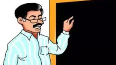 राजनांदगांव के ग्रामीण विद्यालयों में शिक्षकों की कमी से पढ़ाई और रिजल्ट प्रभावित राजनांदगांव के ग्रामीण विद्यालयों में शिक्षकों की कमी से पढ़ाई और रिजल्ट प्रभावित