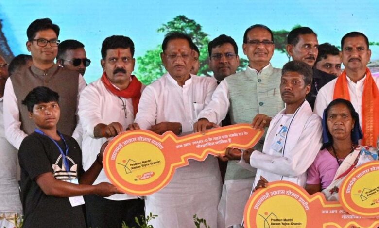 अब कोई गरीब कच्चे मकान में नहीं रहेगा, सबके बनेंगे पक्के मकान : केंद्रीय मंत्री चौहान