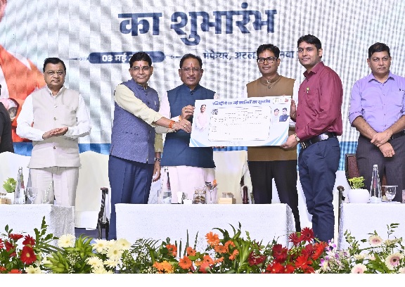 घर बैठे रजिस्ट्री के साथ-साथ ही होगा नामांतरण, जमीन की फर्जी खरीदी-बिक्री पर लगेगी रोक, एप्वाइंटमेंट लेने लगाने पड़ेंगे चक्कर