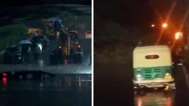 दिल्ली-एनसीआर में तेज आंधी के साथ बारिश, कई इलाकों में जलजमाव दिल्ली-एनसीआर में तेज आंधी के साथ बारिश, कई इलाकों में जलजमाव