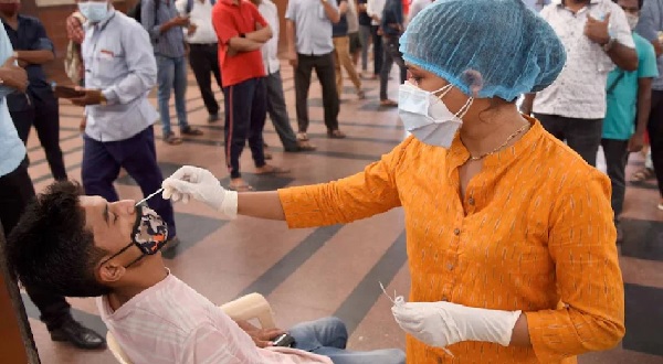 कोविड-19 के मामलों में बढ़ोतरी, एडवाइजरी जारी कोविड-19 के मामलों में बढ़ोतरी, एडवाइजरी जारी