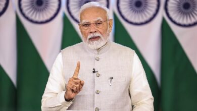 नक्सल प्रभावित क्षेत्रों में शांति स्थापित करने के लिए पूरी तरह प्रतिबद्ध हैं: प्रधानमंत्री