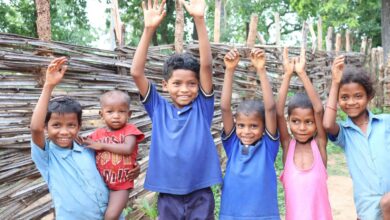 सुशासन की रोशनी से जगमगाया मुदवेंडी गांव, नियद नेल्लानार योजना बनी क्रांतिकारी बदलाव