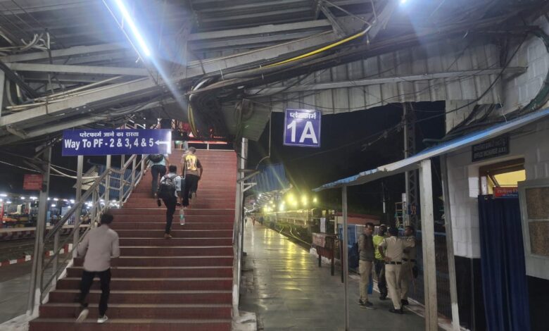 दुर्ग रेलवे स्टेशन के प्लेटफार्म नंबर 6 का नाम परिवर्तित, अब कहलायेगा प्लेटफार्म नंबर 1ए दुर्ग रेलवे स्टेशन के प्लेटफार्म नंबर 6 का नाम परिवर्तित, अब कहलायेगा प्लेटफार्म नंबर 1ए