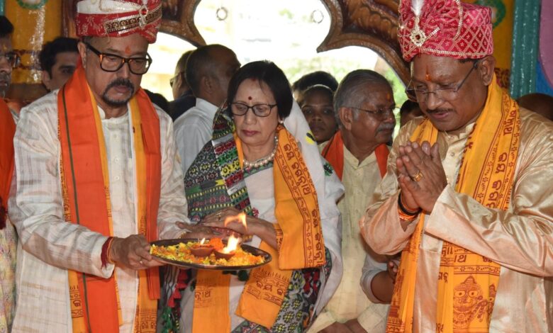 रथयात्रा महोत्सव में शामिल हुए राज्यपाल डेका और सीएम साय, छेरापहरा की रस्म की अदायगी