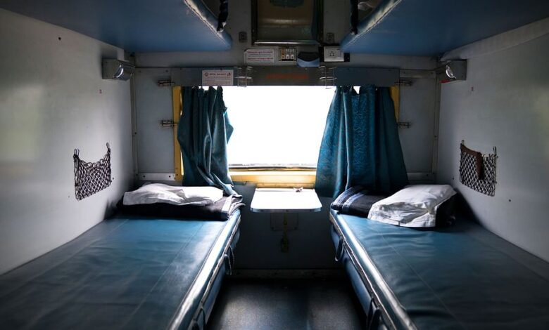 रेल मदद की सहायता से ट्रेन में गर्भवती महिला को मिली सीट