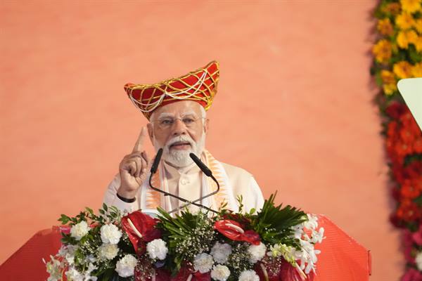 लोकमाता देवी अहिल्याबाई राष्ट्र निर्माण में नारी शक्ति के अमूल्य योगदान का प्रतीक : मोदी लोकमाता देवी अहिल्याबाई राष्ट्र निर्माण में नारी शक्ति के अमूल्य योगदान का प्रतीक : मोदी