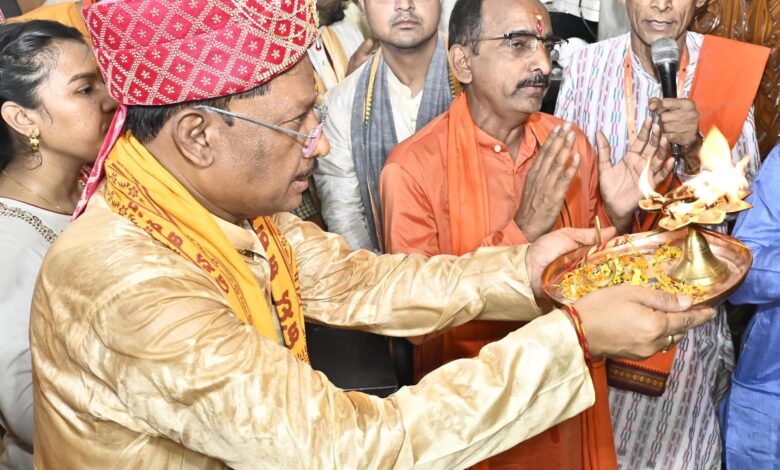 मुख्यमंत्री श्री विष्णु देव साय भगवान जगन्नाथ की रथ यात्रा में हुए शामिल:छेरापहरा की रस्म अदायगी कर मांगा प्रदेशवासियों के लिए आशीर्वाद