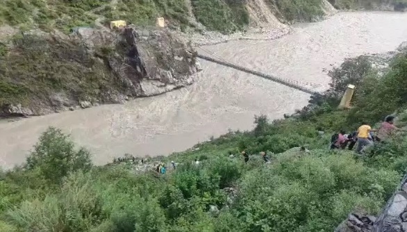उत्तराखंड में भी बारिश का कहर, अलर्ट जारी