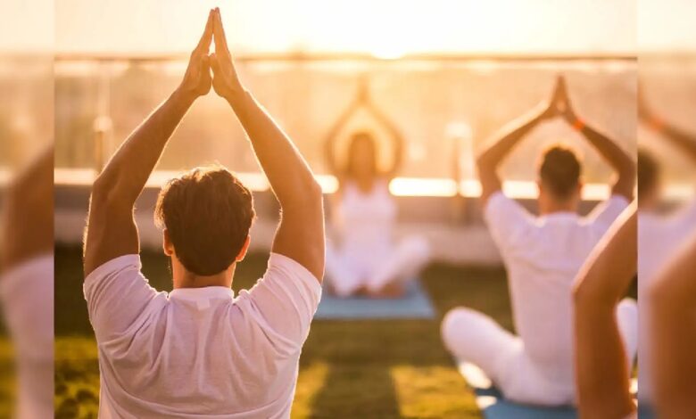 योग के लिए डिजिटल प्लेटफ़ॉर्म और ऐप्स शेयर, करें चेक