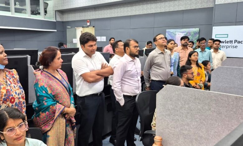 महापौर और निगम आयुक्त ने किया इंदौर के स्वच्छता नवाचारों का अध्ययन