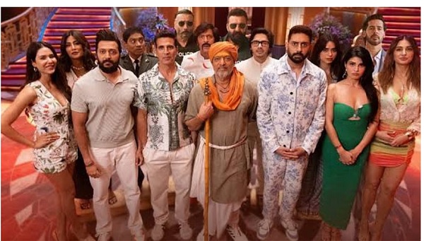 हाउसफुल 5’ सिनेमाघरों में रिलीज, कमाई ने पकड़ी रफ्तार हाउसफुल 5’ सिनेमाघरों में रिलीज, कमाई ने पकड़ी रफ्तार