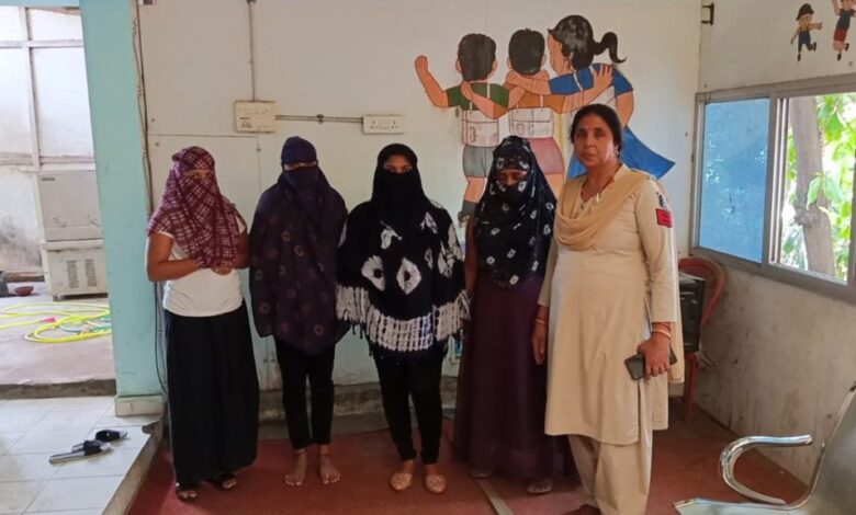 रायपुर में देह व्यापार का गोरखाधंधा, मकान में छापेमारी, दलाल समेत 4 महिलाएं गिरफ्तार