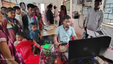 धरती आबा ग्राम उत्कर्ष अभियान बनी जनजातीय सशक्तिकरण की मिसाल, 2340 नागरिकों को मिला आधार समाधान
