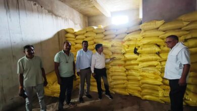 दर्जनों कृषि केन्द्रों पर छापामार कार्रवाई, आधा दर्जन को नोटिस दर्जनों कृषि केन्द्रों पर छापामार कार्रवाई, आधा दर्जन को नोटिस