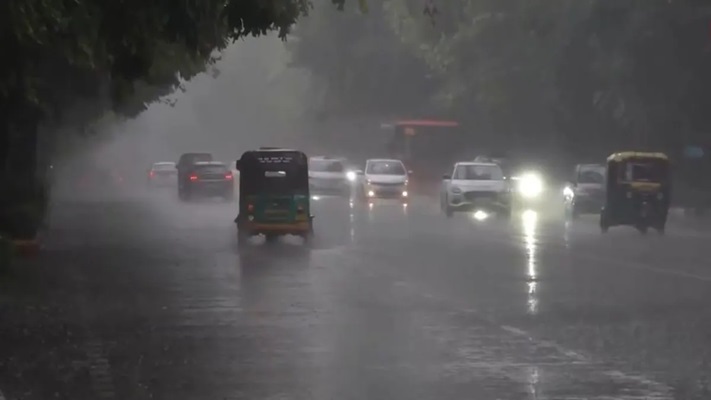 दिल्ली-NCR में बारिश के आसार, इन राज्यों में अलर्ट जारी