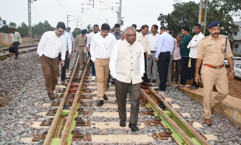 महाप्रबंधक तरुण प्रकाश द्वारा रायपुर–अभनपुर–राजिम रेल खंड का निरीक्षण