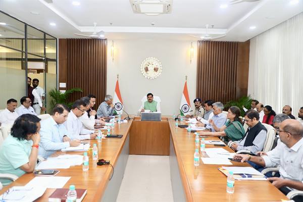 दफ्तरी प्रक्रिया में लंबित न रहें नागरिकों की समस्याएं : मुख्यमंत्री डॉ. यादव