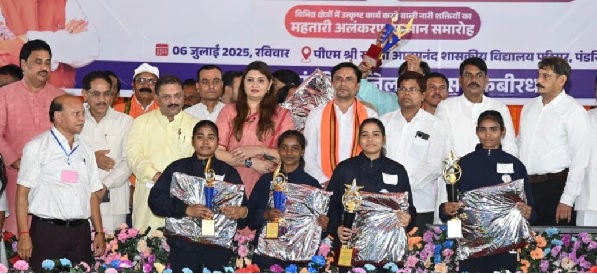 पंडरिया में उप तहसील, महाविद्यालय, नालंदा परिसर और निःशुल्क बस सेवाओं की घोषणा