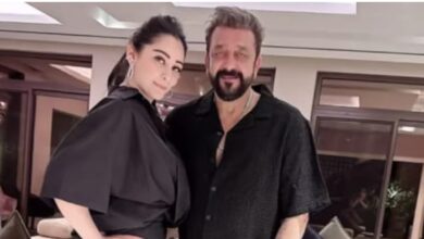 बॉलीवुड एक्टर संजय दत्त का आज 66वां जन्मदिन, पत्नी मान्यता ने लिखा… बॉलीवुड एक्टर संजय दत्त का आज 66वां जन्मदिन, पत्नी मान्यता ने लिखा…