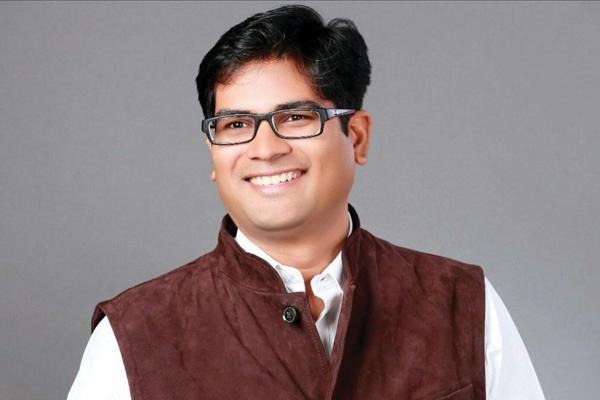 आवास एवं पर्यावरण मंत्री श्री ओ. पी. चौधरी की बड़ी घोषणा: छत्तीसगढ़ गृह निर्माण मंडल की OTS-2 योजना को मिली ऐतिहासिक सफलता — 139.47 करोड़ रुपए की 920 संपत्तियों का हुआ विक्रय