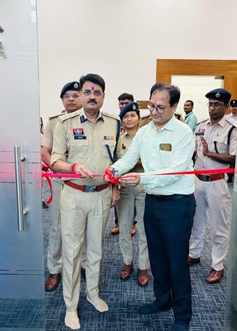 कलेक्टर और एसएसपी ने नए कंट्रोल रूम एवं डायल 112 कार्यालय का किया उद्घाटन